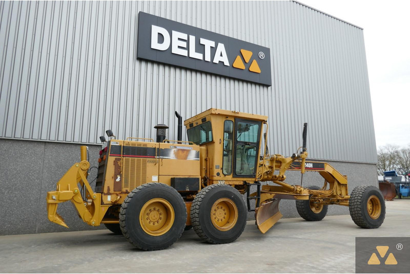 Caterpillar 140H - آلة تسوية الأرض: صور 5 Caterpillar 140H - آلة تسوية الأرض: صور 5