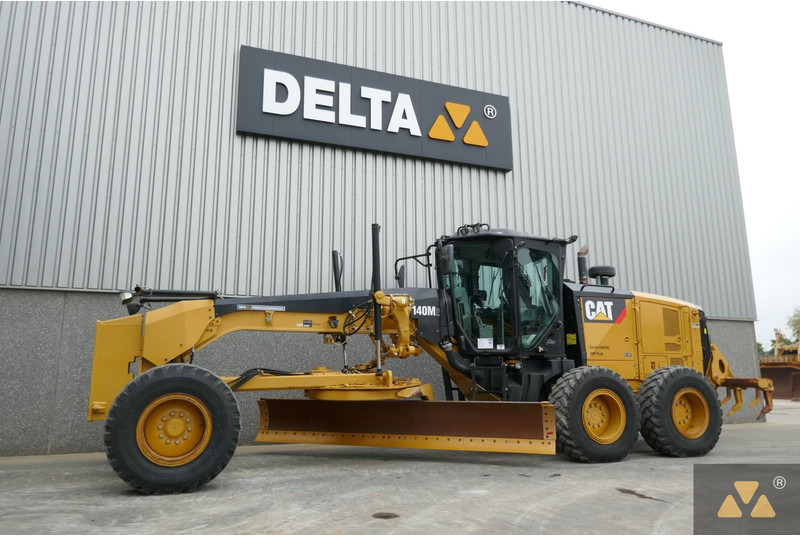 Caterpillar 140M2 - آلة تسوية الأرض: صور 4 Caterpillar 140M2 - آلة تسوية الأرض: صور 4