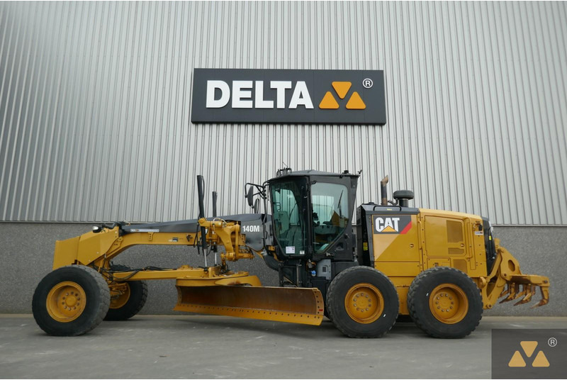 Caterpillar 140M3 - آلة تسوية الأرض: صور 1 Caterpillar 140M3 - آلة تسوية الأرض: صور 1