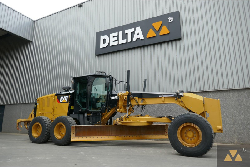 Caterpillar 140M3 - آلة تسوية الأرض: صور 3 Caterpillar 140M3 - آلة تسوية الأرض: صور 3
