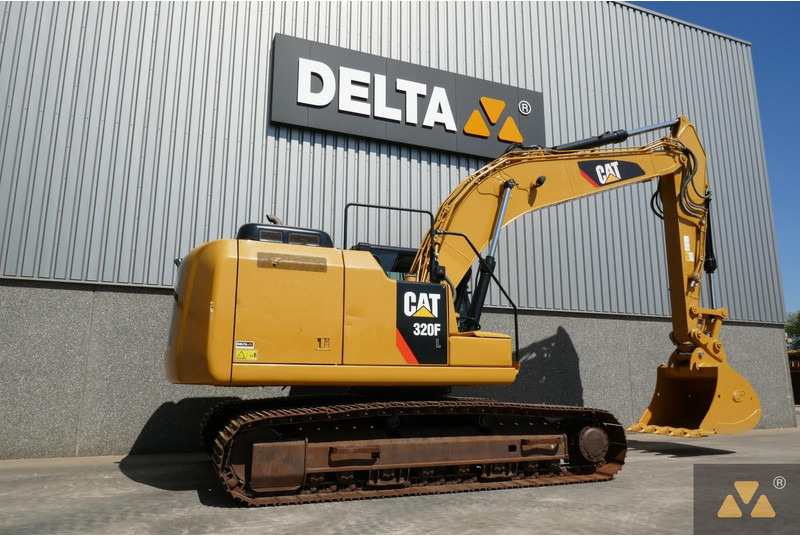 Caterpillar 320FL - حفارات زحافة: صور 5 Caterpillar 320FL - حفارات زحافة: صور 5