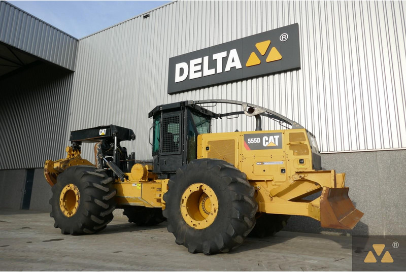 Caterpillar 555D - معدات الغابات: صور 3 Caterpillar 555D - معدات الغابات: صور 3