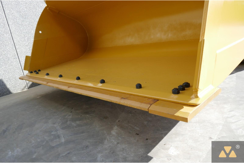 اللودر بعجل Caterpillar 980M: صور 12