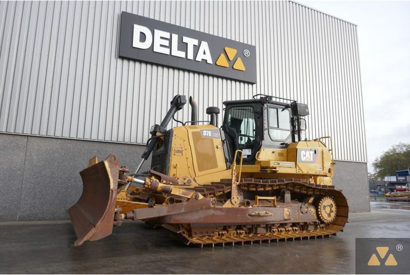 Caterpillar D7E LGP - بلدوزر: صور 4 Caterpillar D7E LGP - بلدوزر: صور 4