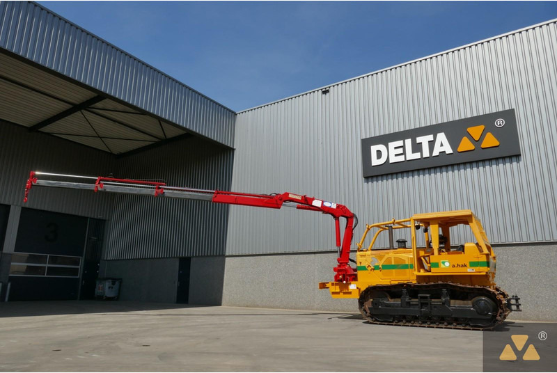 Caterpillar D7G Welding Tractor - آلات البناء: صور 3 Caterpillar D7G Welding Tractor - آلات البناء: صور 3