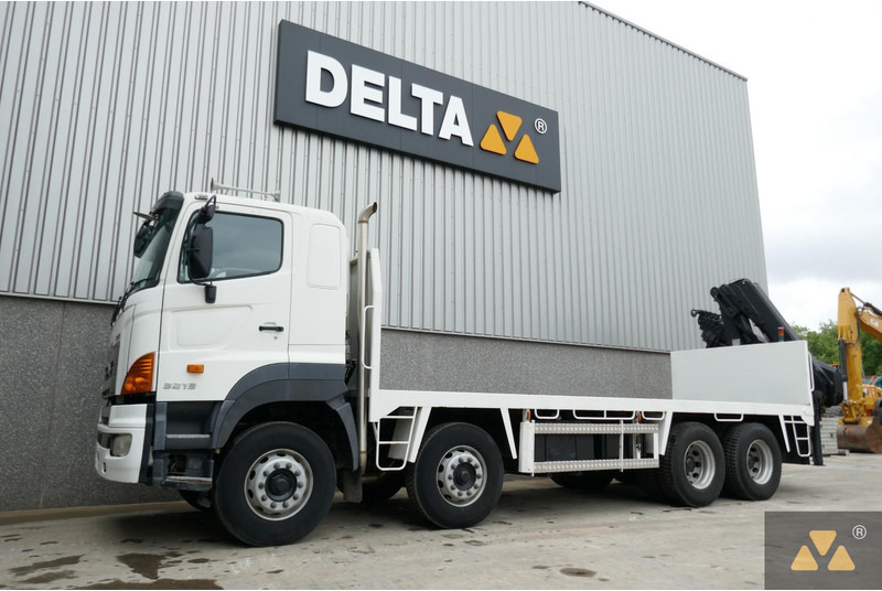 Hino 700FY crane - شاحنة كرين: صور 4 Hino 700FY crane - شاحنة كرين: صور 4