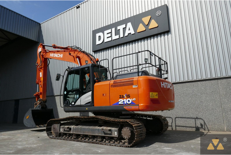 Hitachi ZX210LC-6 - حفارات زحافة: صور 4 Hitachi ZX210LC-6 - حفارات زحافة: صور 4