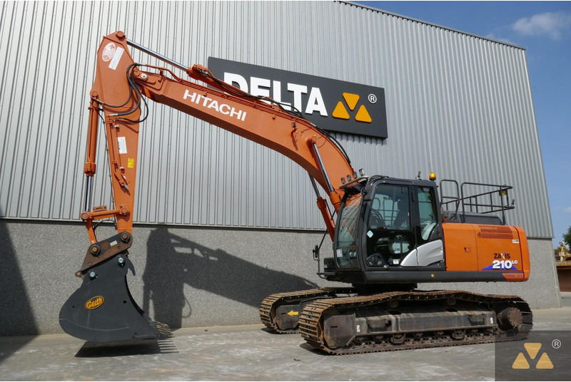 Hitachi ZX210LC-6 - حفارات زحافة: صور 3 Hitachi ZX210LC-6 - حفارات زحافة: صور 3