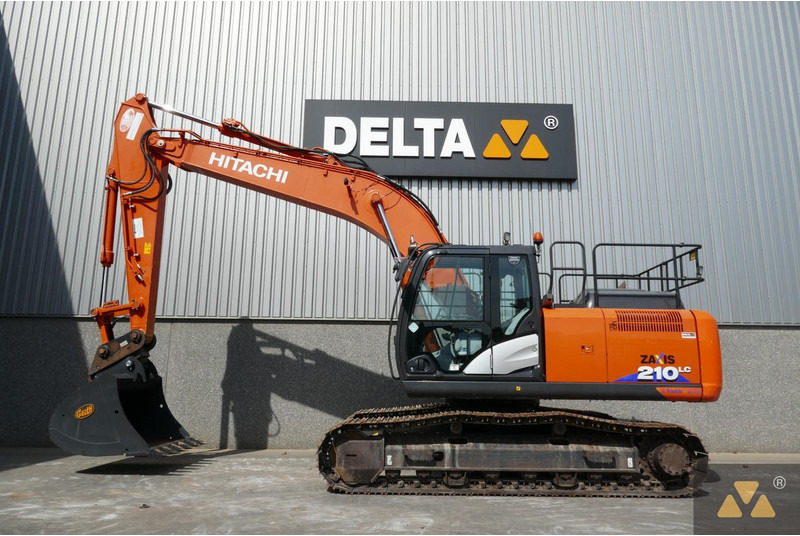 Hitachi ZX210LC-6 - حفارات زحافة: صور 1 Hitachi ZX210LC-6 - حفارات زحافة: صور 1