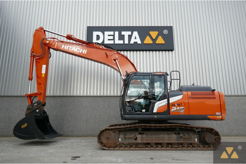 Hitachi ZX210LC-7 - حفارات زحافة: صور 1 Hitachi ZX210LC-7 - حفارات زحافة: صور 1