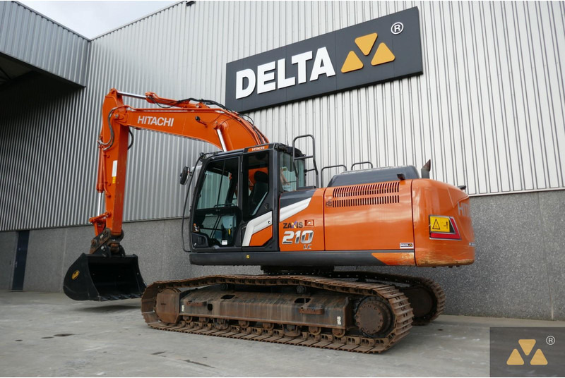 Hitachi ZX210LC-7 - حفارات زحافة: صور 4 Hitachi ZX210LC-7 - حفارات زحافة: صور 4