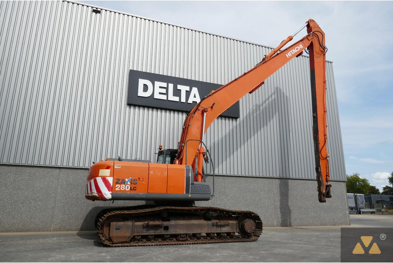 Hitachi ZX280LC-3 Long reach - حفارات زحافة: صور 5 Hitachi ZX280LC-3 Long reach - حفارات زحافة: صور 5
