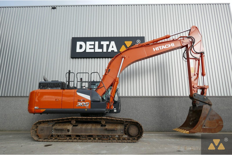 Hitachi ZX300LC-7 - حفارات زحافة: صور 2 Hitachi ZX300LC-7 - حفارات زحافة: صور 2