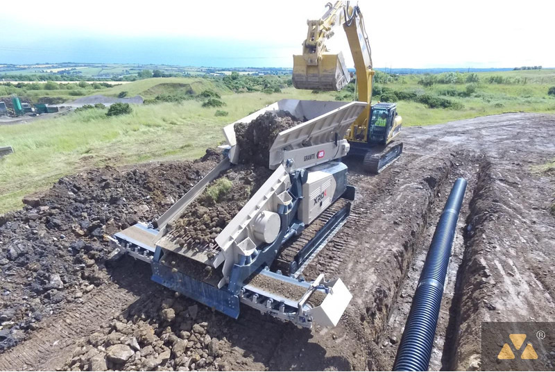 Xrok Granite 400 - مجنزرة لمد الأنابيب: صور 1 Xrok Granite 400 - مجنزرة لمد الأنابيب: صور 1