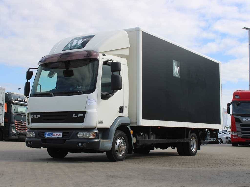 DAF FA 45.160, INDEPENDENT AIR CONDITIONING, HYDRAULIC FRONT - بصندوق مغلق شاحنة: صور 1 DAF FA 45.160, INDEPENDENT AIR CONDITIONING, HYDRAULIC FRONT - بصندوق مغلق شاحنة: صور 1