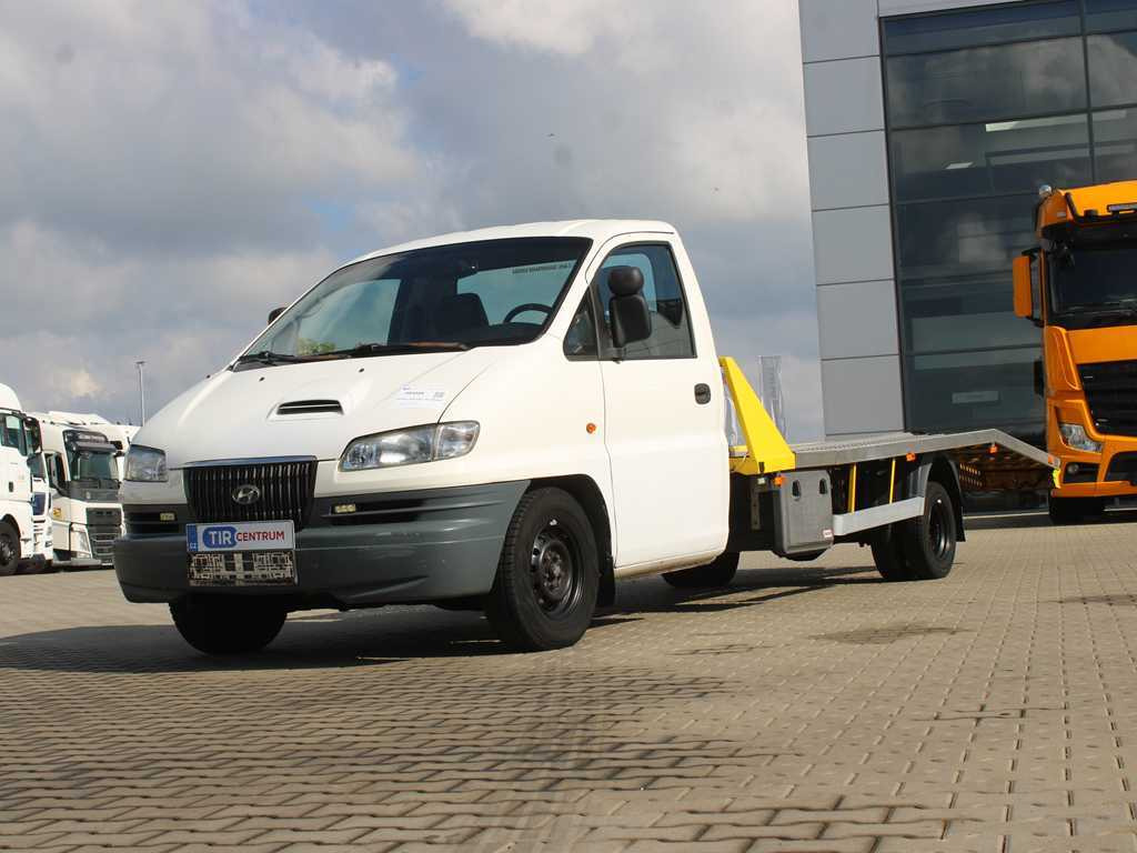 Hyundai H1 TRUCK, EURO 3, DRIVEWAYS, WINCH, TIRES 90% - سيارة السحب للتصليح: صور 1 Hyundai H1 TRUCK, EURO 3, DRIVEWAYS, WINCH, TIRES 90% - سيارة السحب للتصليح: صور 1