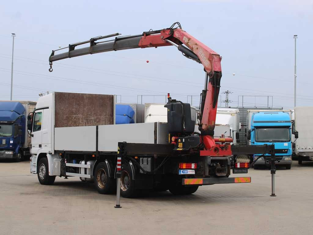 Mercedes-Benz Actros 2644, 6X4, EURO 4, CRANE FASSI F210 - شاحنة كرين: صور 4 Mercedes-Benz Actros 2644, 6X4, EURO 4, CRANE FASSI F210 - شاحنة كرين: صور 4