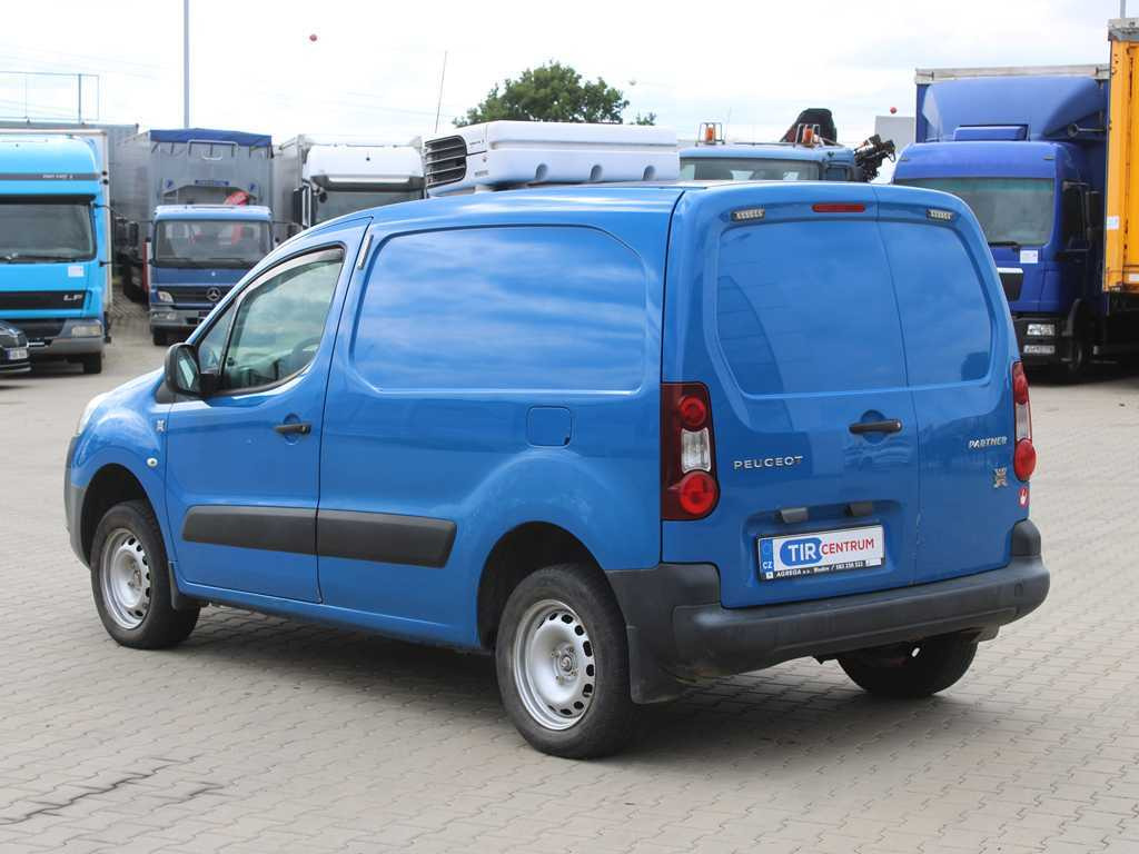 Peugeot PEUGEOT PARTNER, 4X4, CARRIER NEOS 100 - الشاحنات الصغيرة المبردة: صور 5 Peugeot PEUGEOT PARTNER, 4X4, CARRIER NEOS 100 - الشاحنات الصغيرة المبردة: صور 5