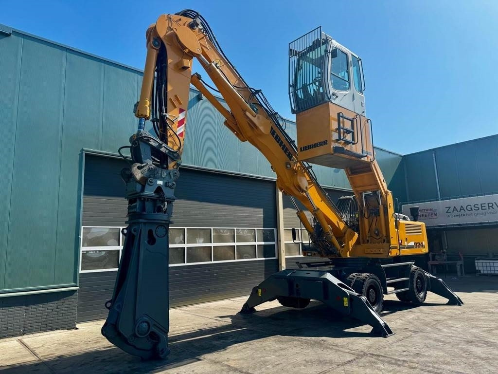 Liebherr A 924 C - حفارة النقل والشحن: صور 2 Liebherr A 924 C - حفارة النقل والشحن: صور 2