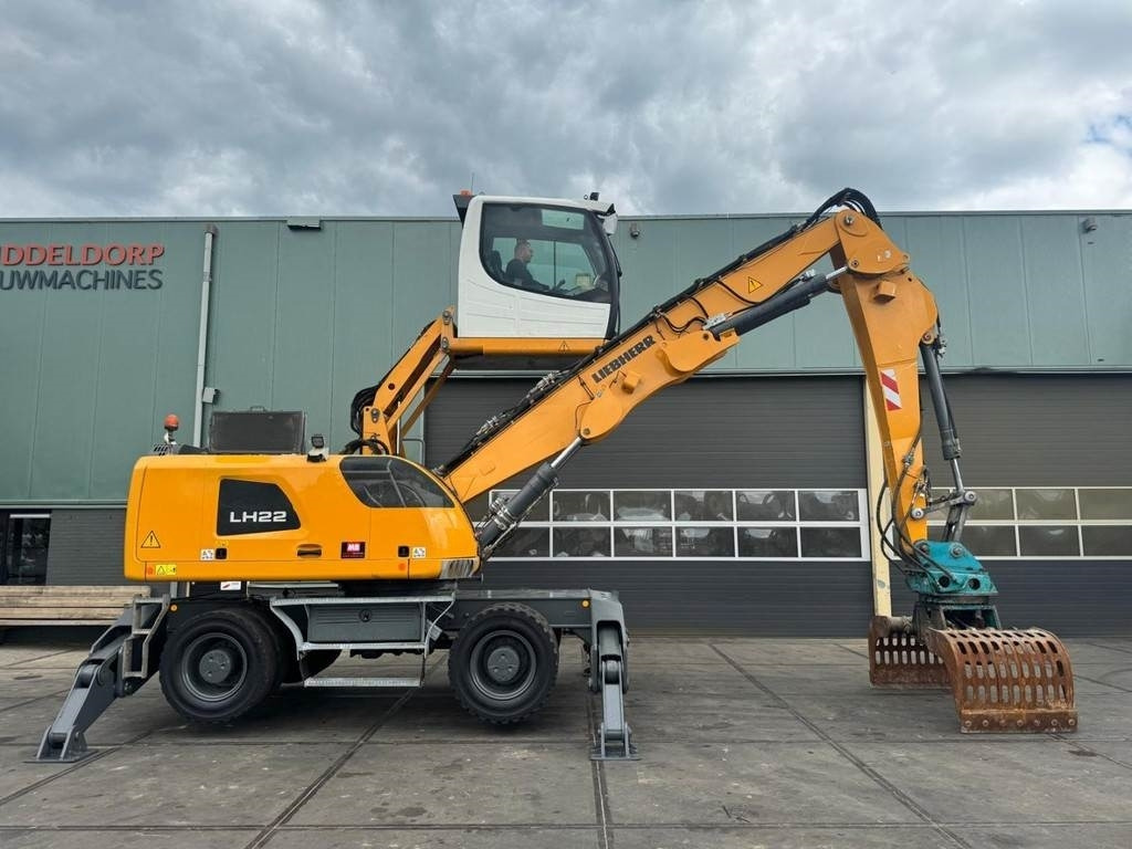 Liebherr LH 22 M - حفارة النقل والشحن: صور 4 Liebherr LH 22 M - حفارة النقل والشحن: صور 4