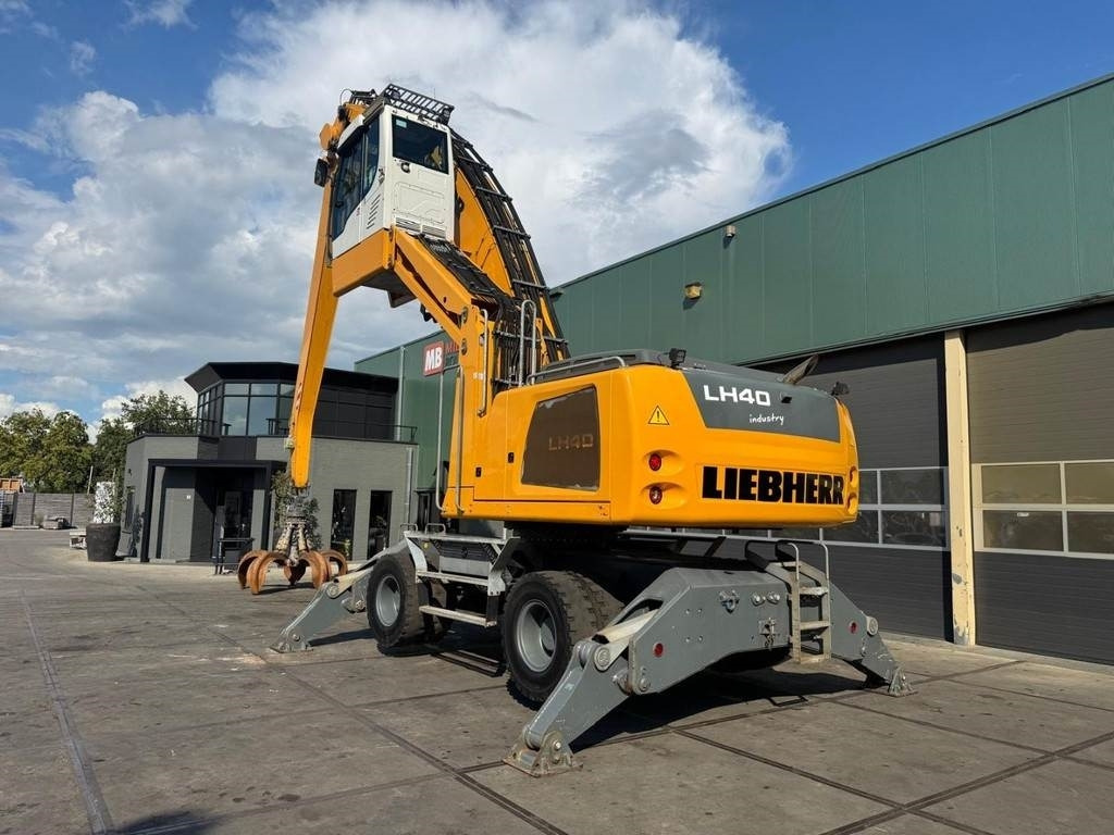 Liebherr LH 40 M - حفارة النقل والشحن: صور 3 Liebherr LH 40 M - حفارة النقل والشحن: صور 3
