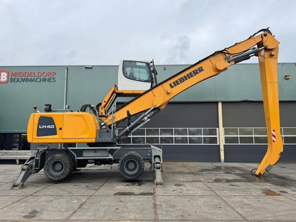 Liebherr LH 40 M - حفارة النقل والشحن: صور 5 Liebherr LH 40 M - حفارة النقل والشحن: صور 5