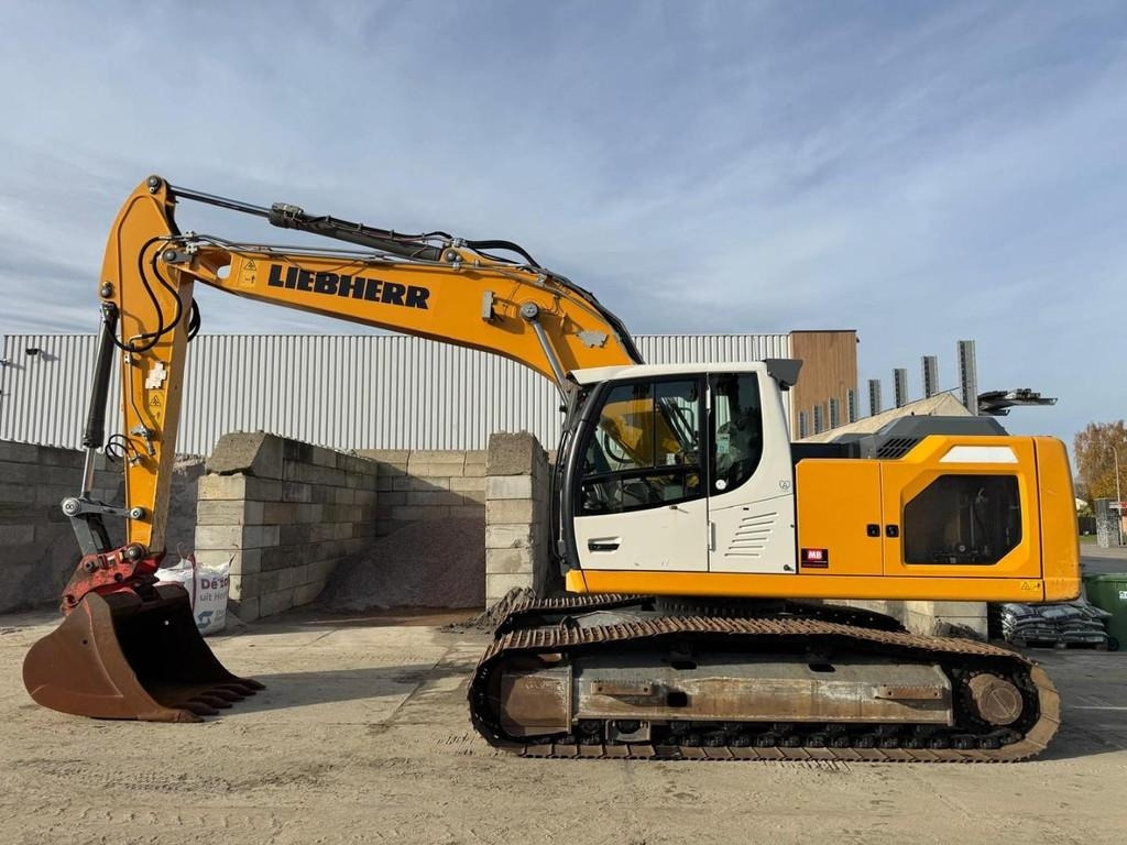 Liebherr R922 LC - حفارات زحافة: صور 1 Liebherr R922 LC - حفارات زحافة: صور 1