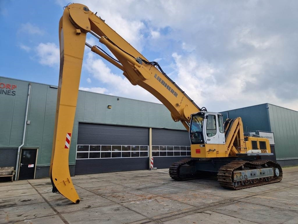 Liebherr R954C EW - حفارة النقل والشحن: صور 3 Liebherr R954C EW - حفارة النقل والشحن: صور 3