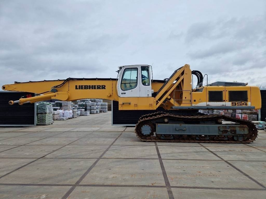 Liebherr R954C EW - حفارة النقل والشحن: صور 4 Liebherr R954C EW - حفارة النقل والشحن: صور 4