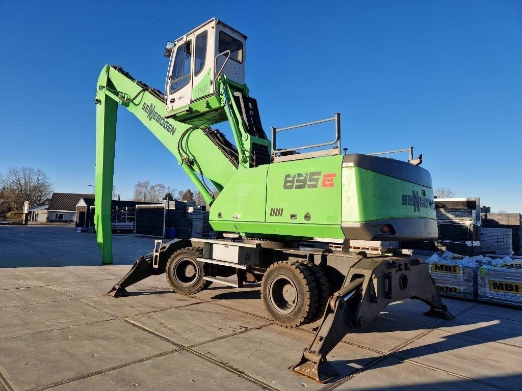 Sennebogen 835M E - حفارة النقل والشحن: صور 4 Sennebogen 835M E - حفارة النقل والشحن: صور 4