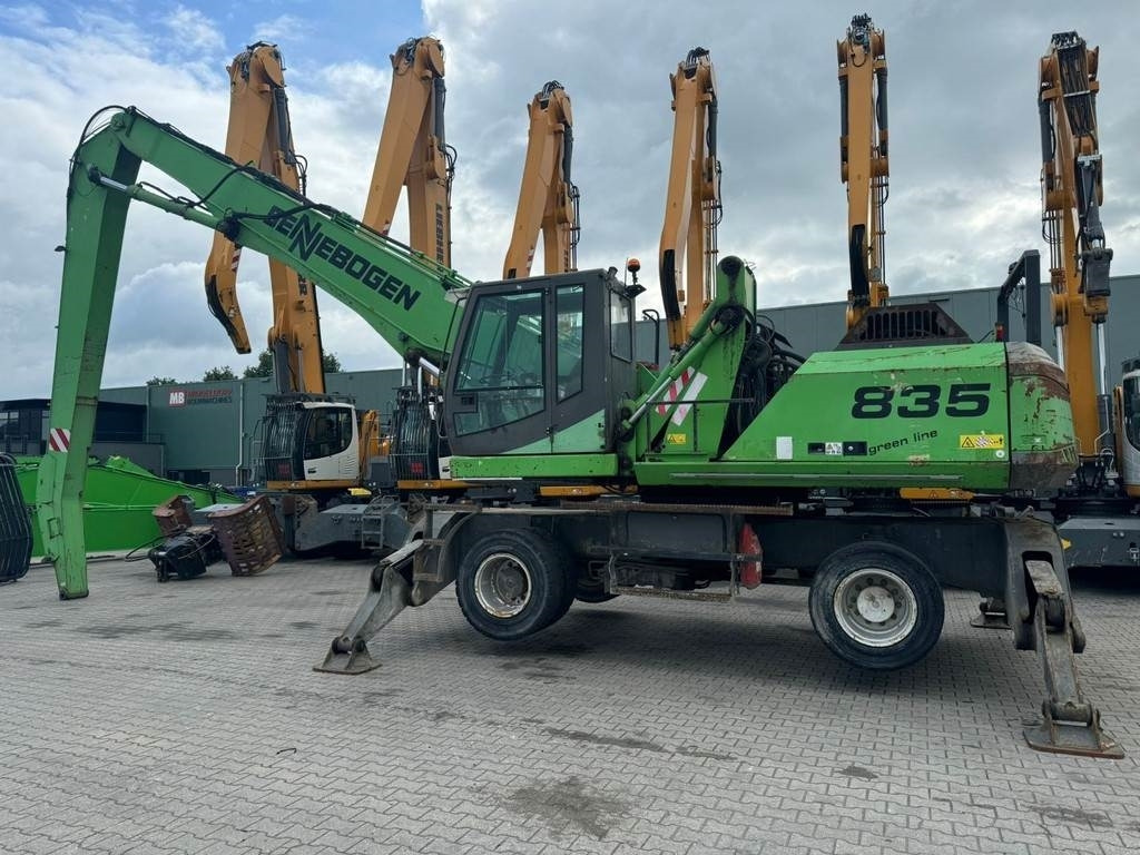 Sennebogen 835M - حفارة النقل والشحن: صور 1 Sennebogen 835M - حفارة النقل والشحن: صور 1