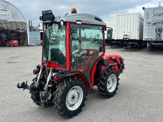 Antonio Carraro SRX 5800 TORA REDCAB, YANMAR; RADIO; KLIMA; RevGuide - جرار صغير: صور 5 Antonio Carraro SRX 5800 TORA REDCAB, YANMAR; RADIO; KLIMA; RevGuide - جرار صغير: صور 5
