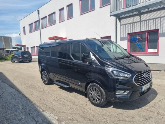 Ford Tourneo Custom Eco Blue Hybrid - فان المدمجة: صور 2 Ford Tourneo Custom Eco Blue Hybrid - فان المدمجة: صور 2
