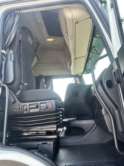 شاحنة جرار Iveco S-Way 460 Automatik AS440ST/FP, Standklimaanlage, Retader: صور 12