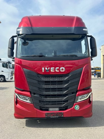 Iveco S-Way 460 Automatik AS440ST/FP - شاحنة جرار: صور 2 Iveco S-Way 460 Automatik AS440ST/FP - شاحنة جرار: صور 2