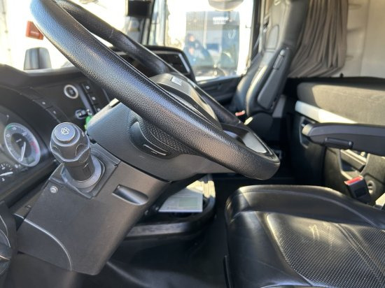 شاحنة جرار Iveco Stralis 460 Gas, 2 LNG-Tanks, Retarder, Leder: صور 8
