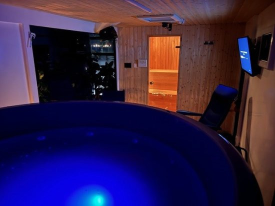 كرفان سحب جديد Izabella Wellnessanhänger mit Sauna und Whirlpool, Stromaggregat: صور 7 كرفان سحب جديد Izabella Wellnessanhänger mit Sauna und Whirlpool, Stromaggregat: صور 7