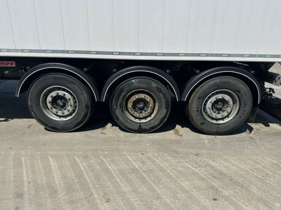 Kempf SKM 39 Alu-Kastenmulde 55m³ Rollplane - قلابة نصف مقطورة: صور 3 Kempf SKM 39 Alu-Kastenmulde 55m³ Rollplane - قلابة نصف مقطورة: صور 3