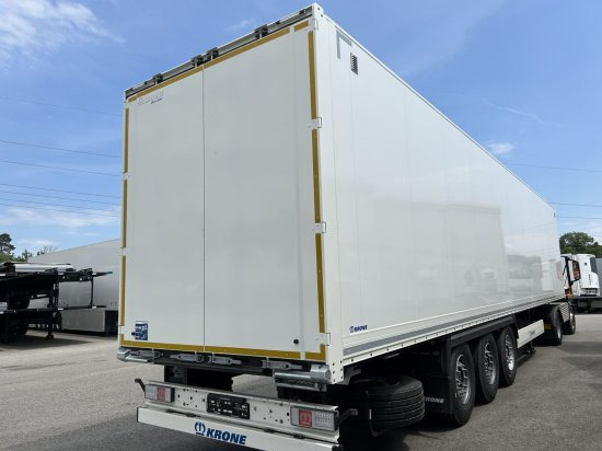 Krone SDK27 Dryliner  Koffer Auflieger, Zurschienen, Mehrere Einheiten verfügbar - بصندوق مغلق نصف مقطورة: صور 4 Krone SDK27 Dryliner  Koffer Auflieger, Zurschienen, Mehrere Einheiten verfügbar - بصندوق مغلق نصف مقطورة: صور 4