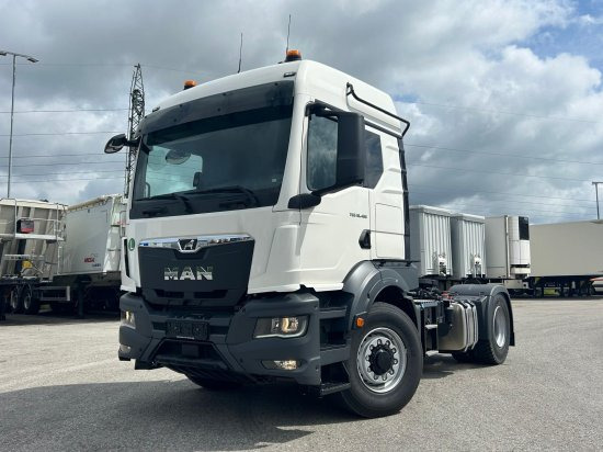 MAN TGS 18.520 4x4 Hydro Pritarder Kipphydraulik - شاحنة جرار: صور 1 MAN TGS 18.520 4x4 Hydro Pritarder Kipphydraulik - شاحنة جرار: صور 1