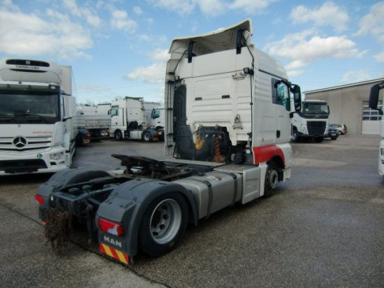 MAN TGX 18.460 XLX Low Deck, Automatik, E6, höhenverstellbare Sattelplatte - شاحنة جرار: صور 4 MAN TGX 18.460 XLX Low Deck, Automatik, E6, höhenverstellbare Sattelplatte - شاحنة جرار: صور 4