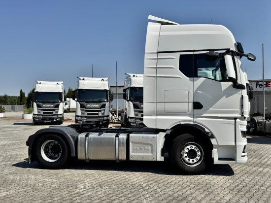 MAN TGX 18.510 4x2 Standklima NEW MODEL EURO6 - شاحنة جرار: صور 3 MAN TGX 18.510 4x2 Standklima NEW MODEL EURO6 - شاحنة جرار: صور 3