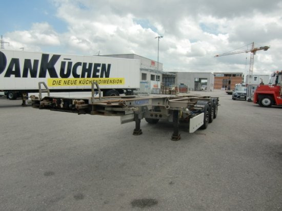 Schmitz Containerchassi 3-achsig SCF 24G45 Slider - شاحنات الحاويات/ جسم علوي قابل للتغيير نصف مقطورة: صور 1 Schmitz Containerchassi 3-achsig SCF 24G45 Slider - شاحنات الحاويات/ جسم علوي قابل للتغيير نصف مقطورة: صور 1