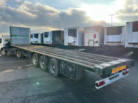 نصف مقطورة مسطحة Schwarzmüller Plateau-Auflieger: صور 6 نصف مقطورة مسطحة Schwarzmüller Plateau-Auflieger: صور 6