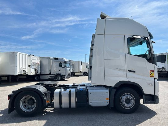 Volvo FH 500 E6, I-Shift, Globetrotter - شاحنة جرار: صور 4 Volvo FH 500 E6, I-Shift, Globetrotter - شاحنة جرار: صور 4