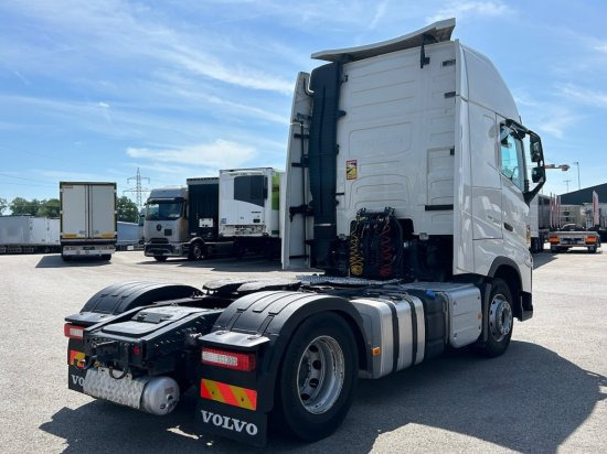 Volvo FH 500 E6, I-Shift, Globetrotter - شاحنة جرار: صور 5 Volvo FH 500 E6, I-Shift, Globetrotter - شاحنة جرار: صور 5