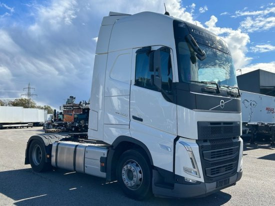 Volvo FH 500 EURO 6, I-Shift, Globetrotter - شاحنة جرار: صور 2 Volvo FH 500 EURO 6, I-Shift, Globetrotter - شاحنة جرار: صور 2