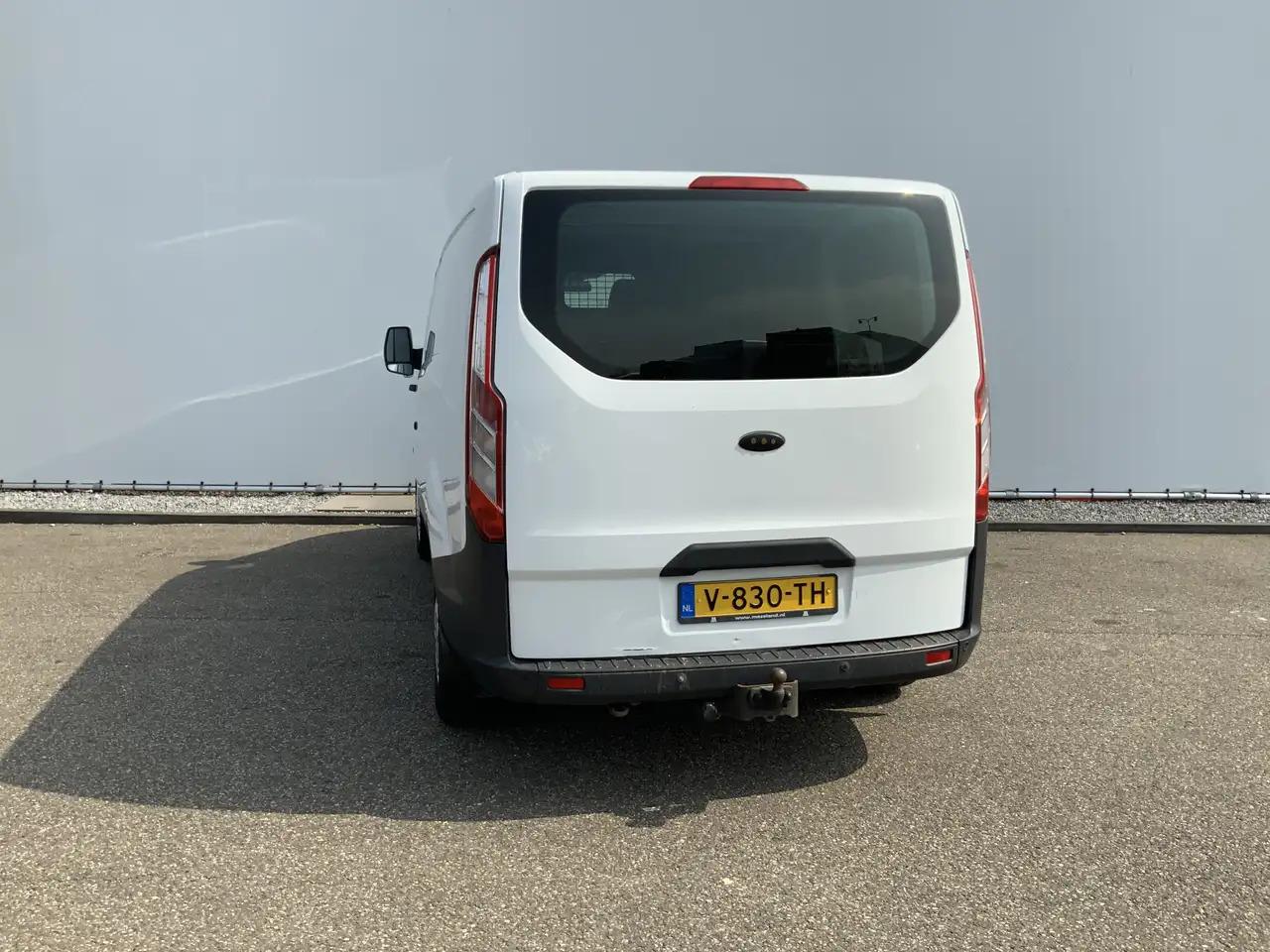 Ford Transit Custom 290 2.2 TDCI L1H2 Trend Airco Cruise 3 Zits Trekha - فان: صور 2 Ford Transit Custom 290 2.2 TDCI L1H2 Trend Airco Cruise 3 Zits Trekha - فان: صور 2