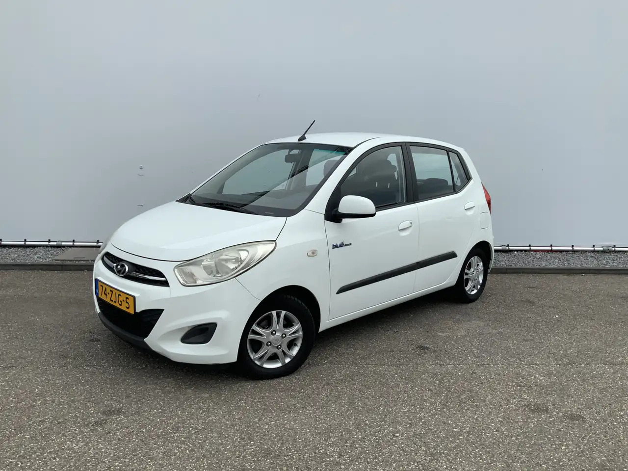 Hyundai i10 1.0 Pro 54083 KM! Airco, Lichtmetalen Wielen! - هاتشباك: صور 1 Hyundai i10 1.0 Pro 54083 KM! Airco, Lichtmetalen Wielen! - هاتشباك: صور 1