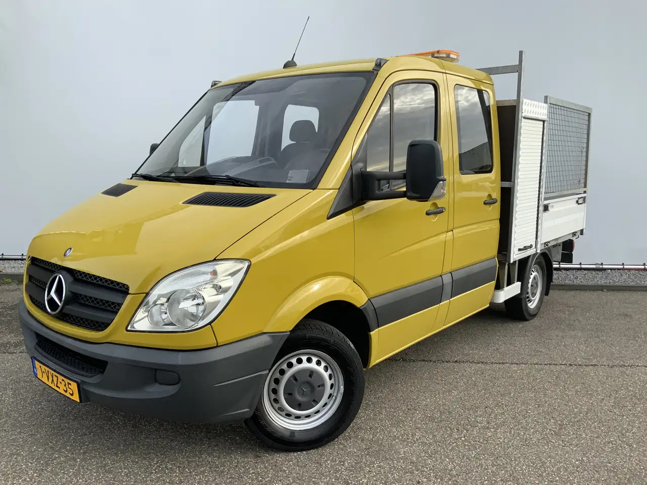 الشاحنات الصغيرة المسطحة, الشاحنات الصغيرة كابينة مزدوجة Mercedes-Benz Sprinter 213 2.2 CDI 325 Automaat DubCab Pick Up 5 Zits Tre: صور 1